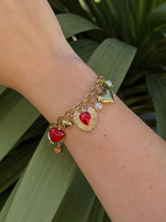 Bracelet charm’s RED