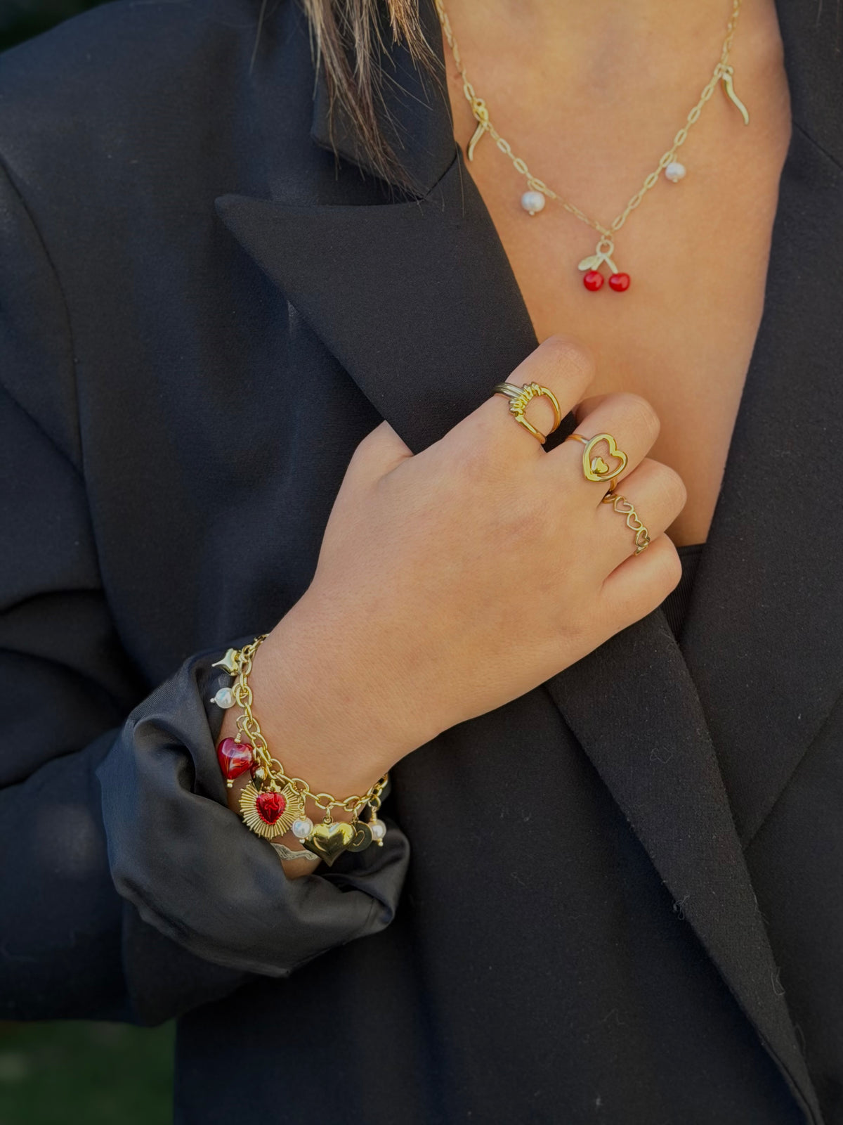 Bracelet charm’s RED